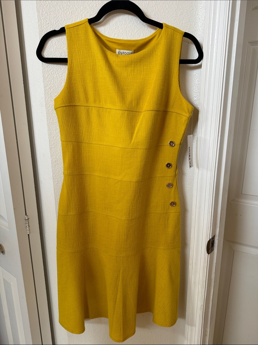 En focus Studio Bright Yellow Sleeveless Midi Sheath Dress with Side Buttons